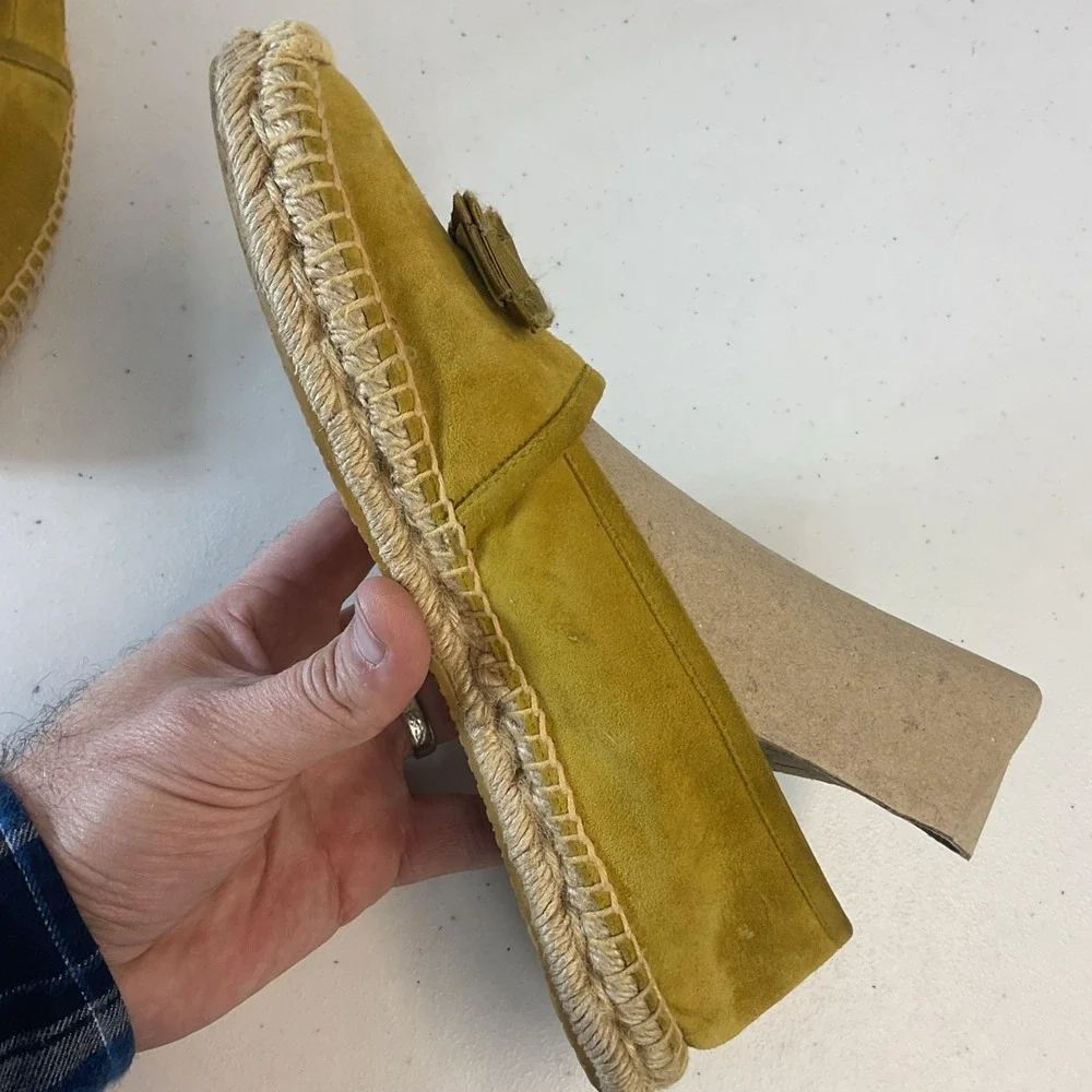 Ferragamo‎ Elodie Espadrille Suede Slip-On Flats Mustard Chartreuse Sz 7.5 Women